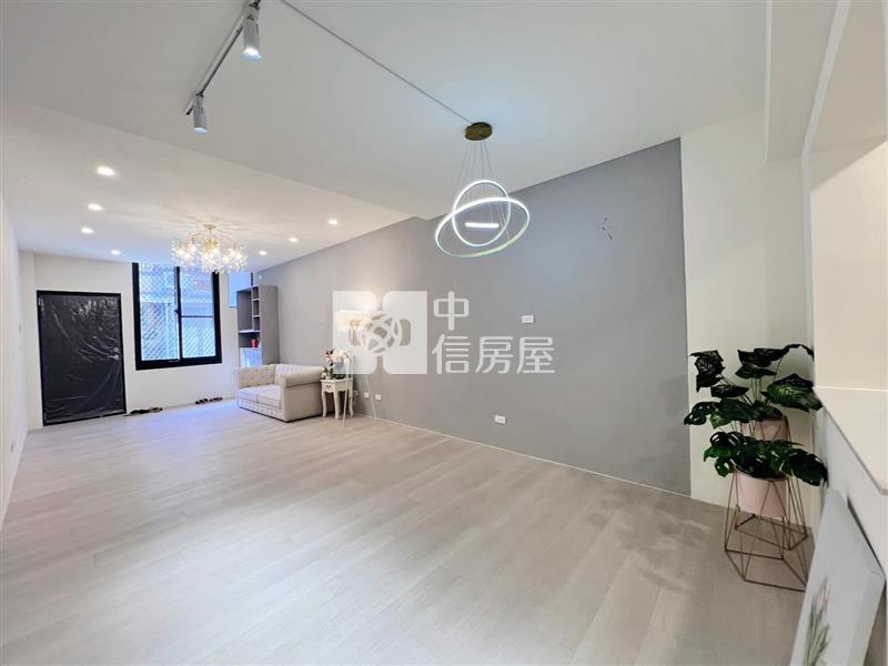 樹德商圈/庭院透天房屋室內格局與周邊環境