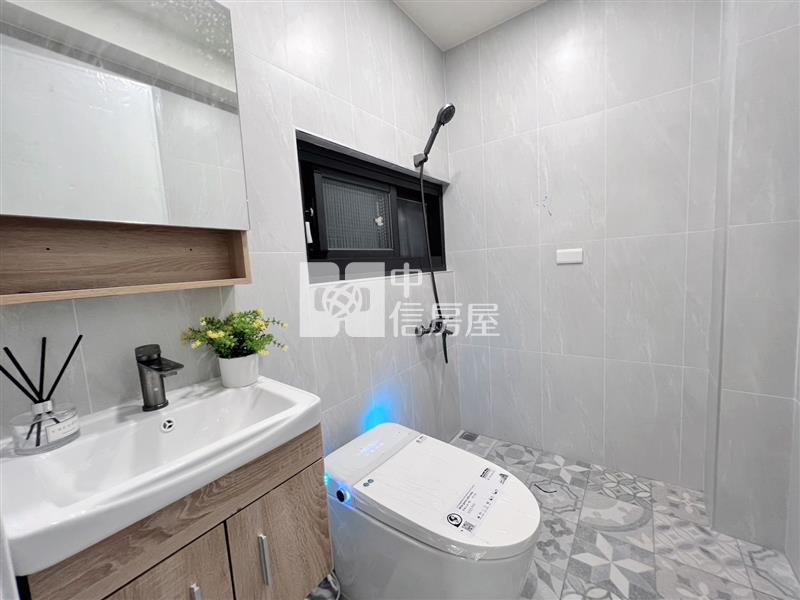 樹德商圈/庭院透天房屋室內格局與周邊環境