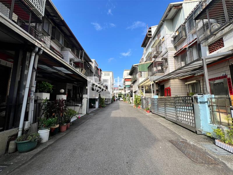 樹德商圈/庭院透天房屋室內格局與周邊環境