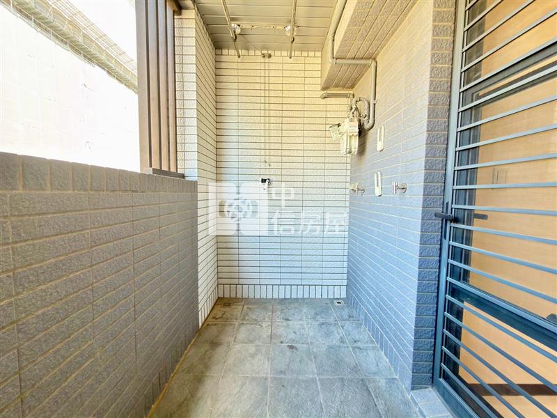 達麗居山視野兩房平車房屋室內格局與周邊環境