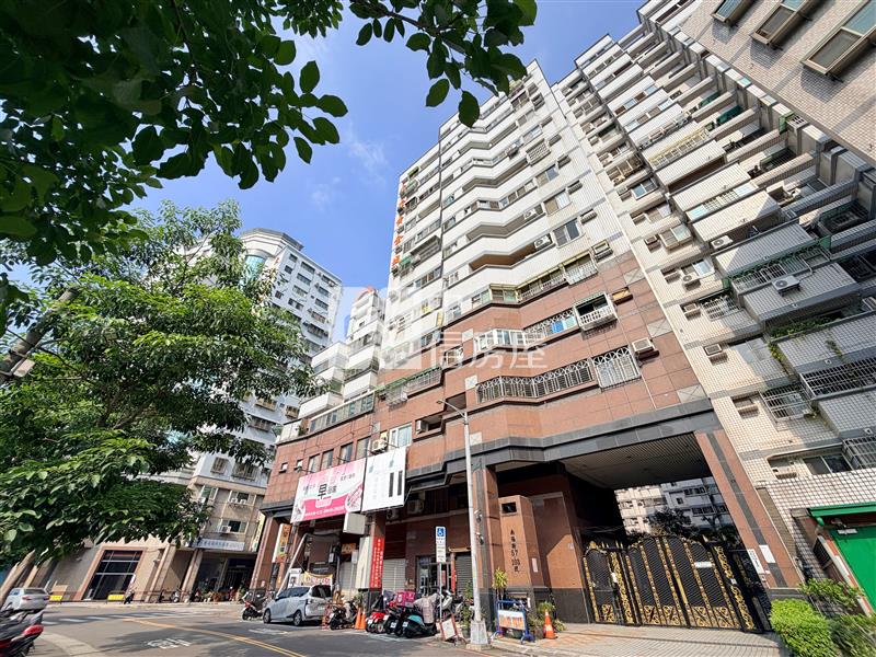 大安黃金城裝潢三房房屋室內格局與周邊環境