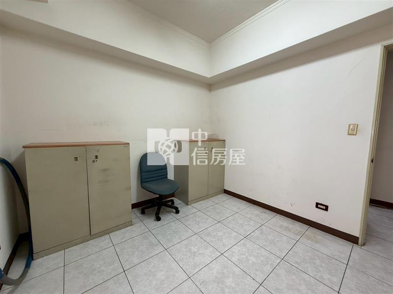 小港幸福六福天廈三房房屋室內格局與周邊環境