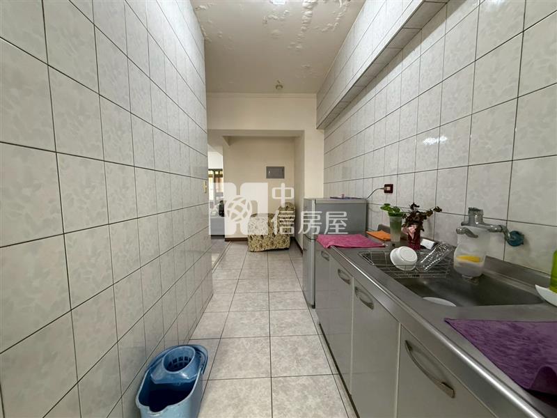 小港幸福六福天廈三房房屋室內格局與周邊環境