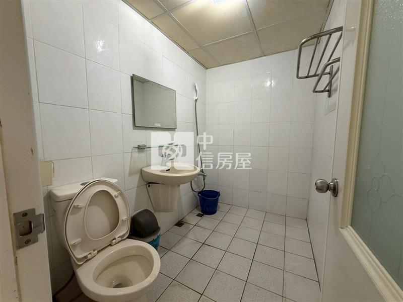 小港幸福六福天廈三房房屋室內格局與周邊環境