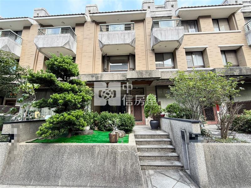 昌平商圈鄉林敦煌4車美墅房屋室內格局與周邊環境