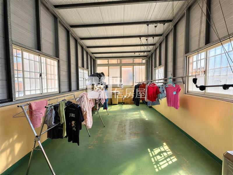 豐原廟東粉嫩嫩輕屋齡電梯透天房屋室內格局與周邊環境