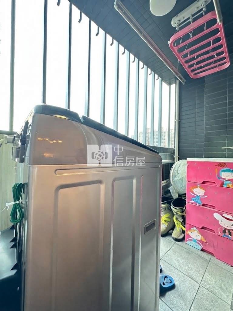 八期豐樂公園旁|親家OneCity兩房平車捷運宅房屋室內格局與周邊環境