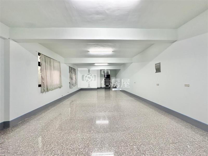 龍潭逸園|黃金三角窗|大面寬雙店面房屋室內格局與周邊環境