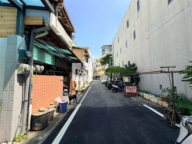 大雅學府商圈孝親美透天房屋室內格局與周邊環境