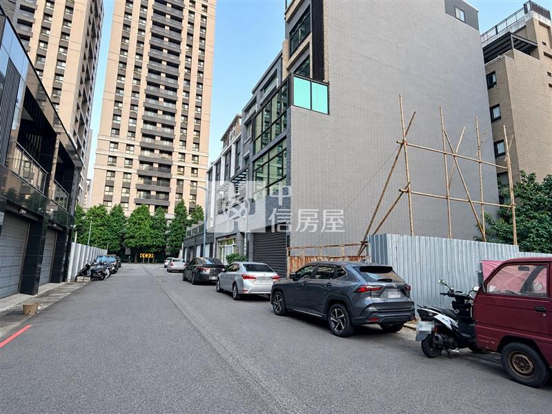 逢甲文修公園6米寬建地房屋室內格局與周邊環境