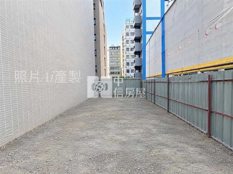 逢甲文修公園6米寬建地房屋室內格局與周邊環境