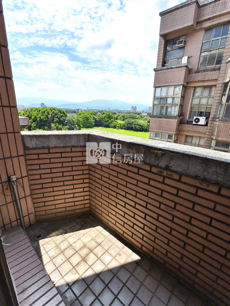 烏樹林樓中樓低總價電梯三房房屋室內格局與周邊環境