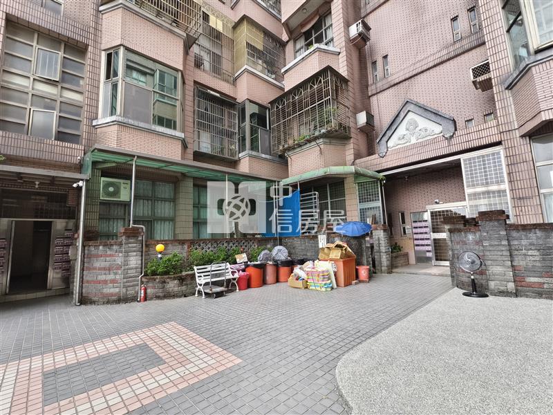 烏樹林樓中樓低總價電梯三房房屋室內格局與周邊環境
