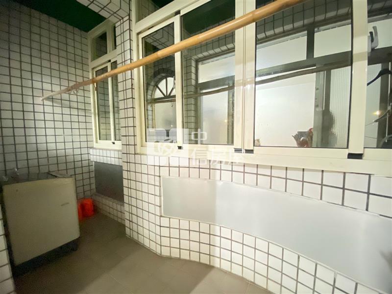 彰濱五路旁透天房屋室內格局與周邊環境