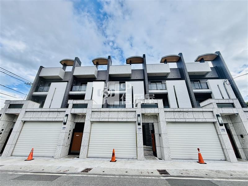 花蓮市慈濟醫院生活圈/全新完工四套房別墅(A77)房屋室內格局與周邊環境