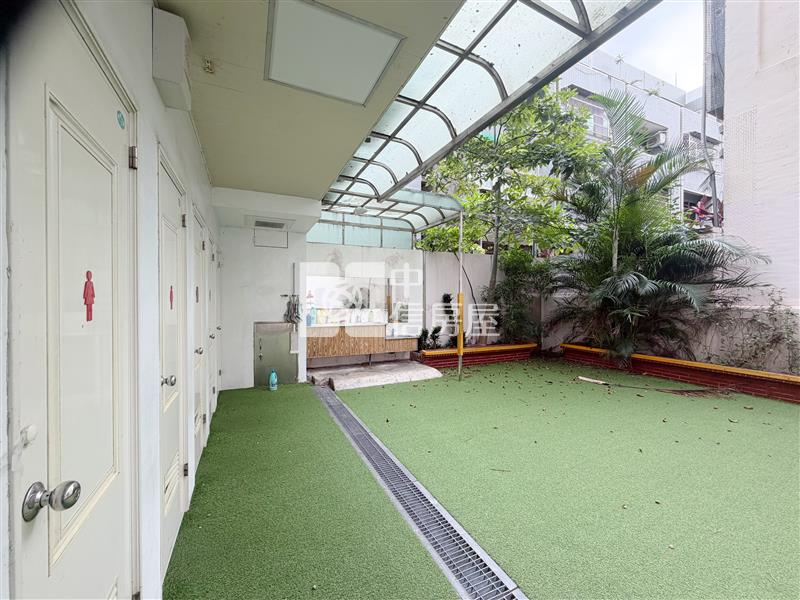 近A21.A22雙捷運站金店面房屋室內格局與周邊環境