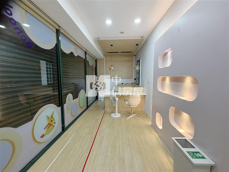 近A21.A22雙捷運站金店面房屋室內格局與周邊環境