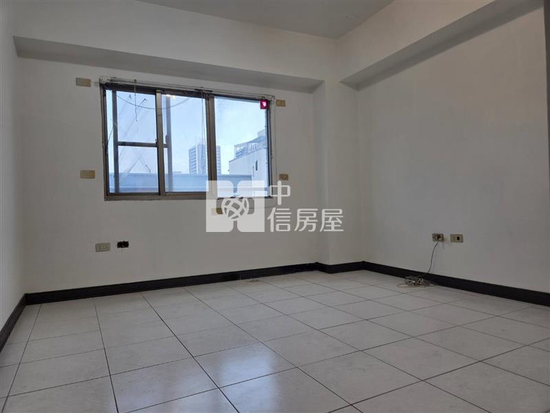 慈濟國小三房+車位房屋室內格局與周邊環境