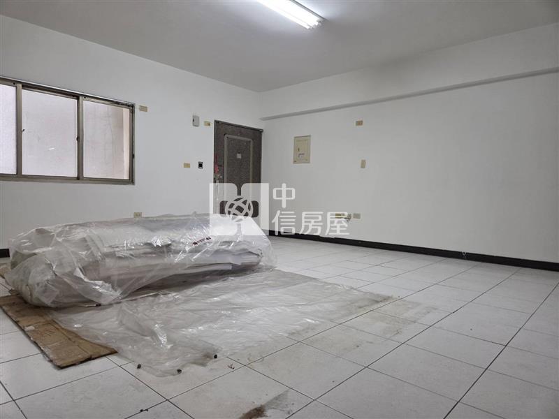 慈濟國小三房+車位房屋室內格局與周邊環境