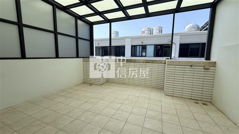 后科商圈近美光社區型透天房屋室內格局與周邊環境