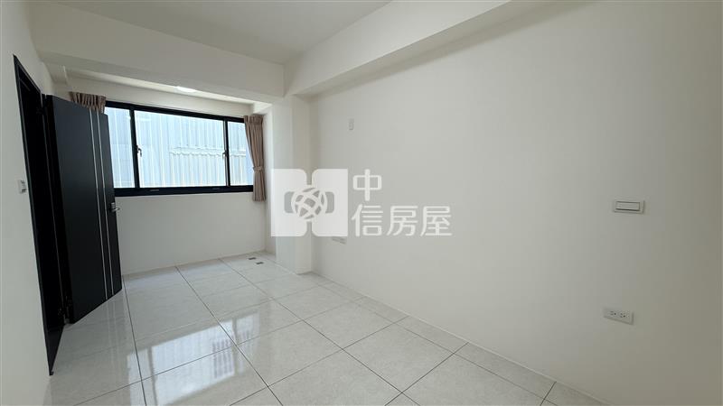 后科商圈近美光社區型透天房屋室內格局與周邊環境