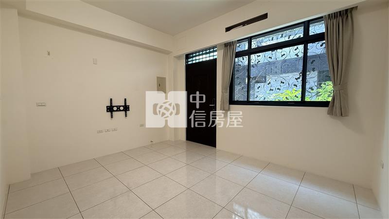 后科商圈近美光社區型透天房屋室內格局與周邊環境