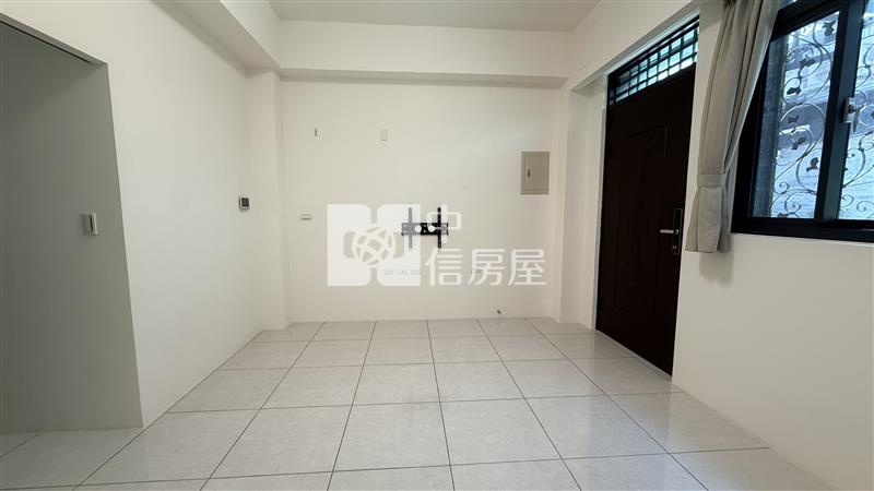 后科商圈近美光社區型透天房屋室內格局與周邊環境