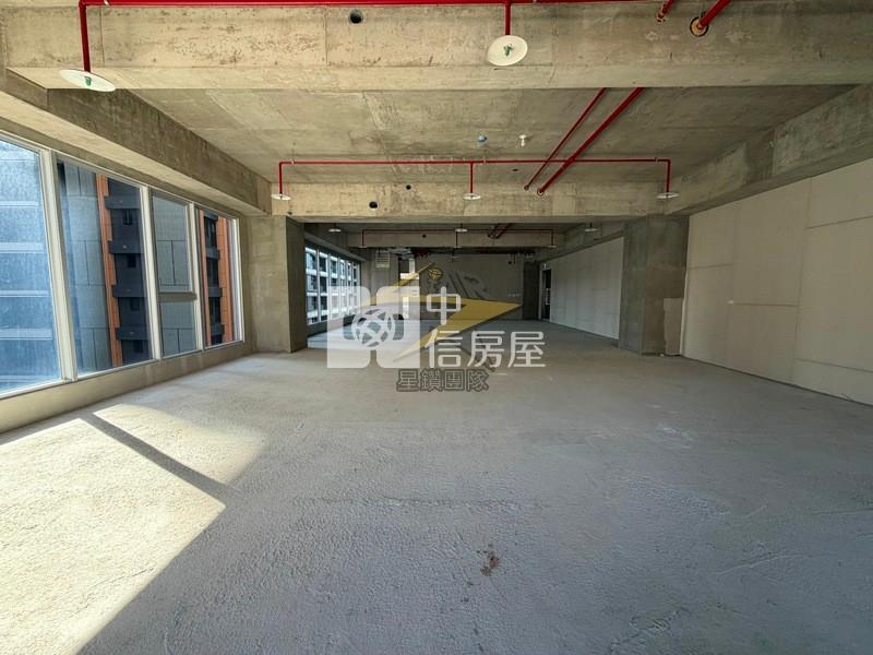 【星鑽】高鐵站前【中悅森PLAZA｜9樓景觀商辦雙車位】房屋室內格局與周邊環境