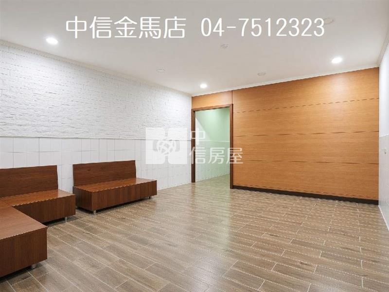 南郭彰中車庫透天房屋室內格局與周邊環境
