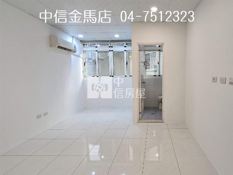 南郭彰中車庫透天房屋室內格局與周邊環境