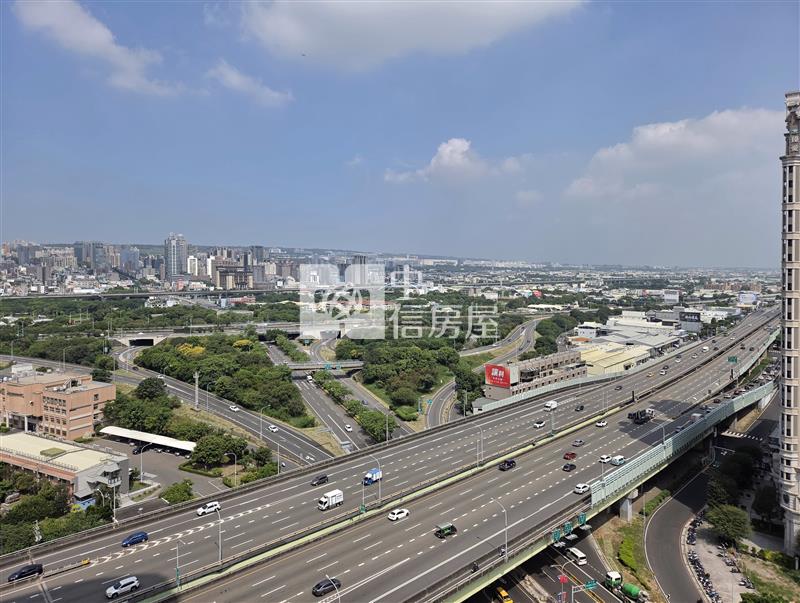 市政愛悅裝潢三房平車房屋室內格局與周邊環境