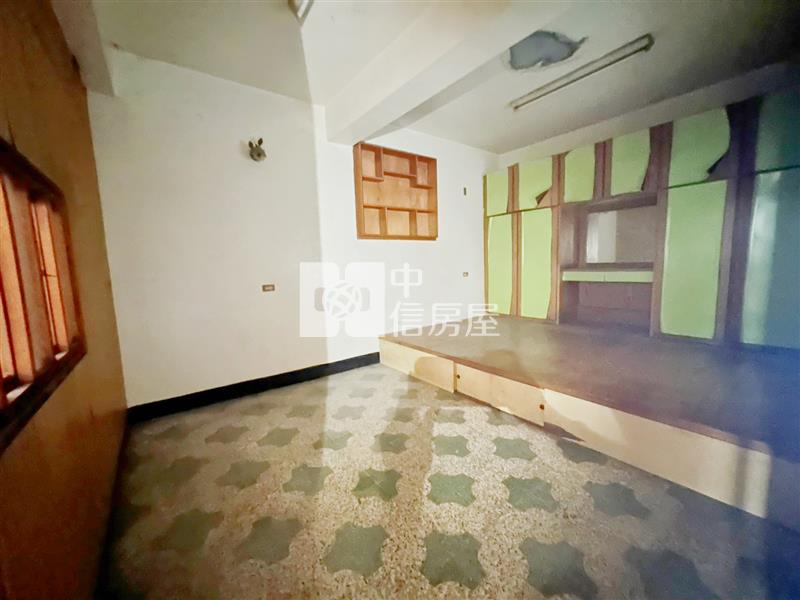 平鎮德育路正透店房屋室內格局與周邊環境