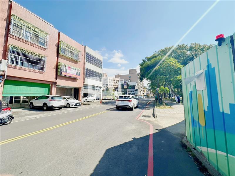 平鎮德育路正透店房屋室內格局與周邊環境