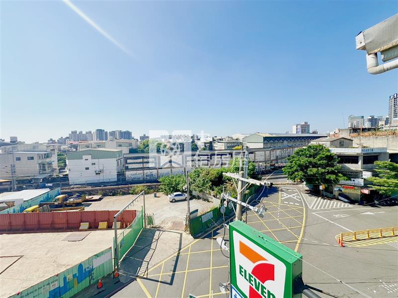 平鎮德育路正透店房屋室內格局與周邊環境