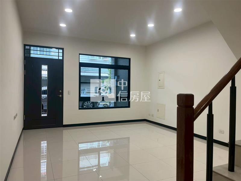 信義國小翻新透天房屋室內格局與周邊環境