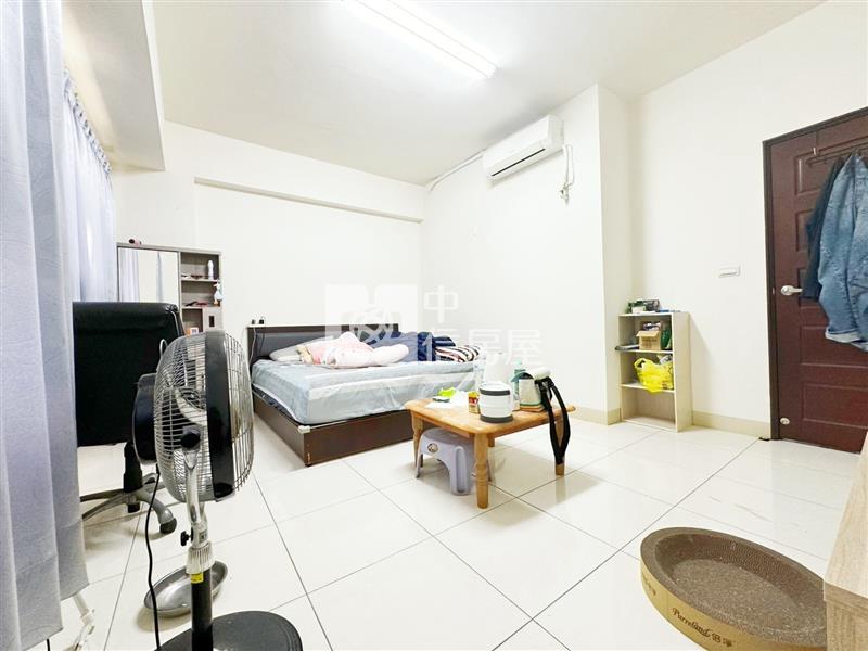 竹北寶晨帝苑2雙車美別墅房屋室內格局與周邊環境