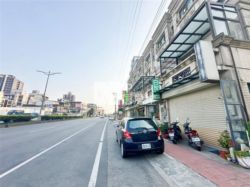 竹北寶晨帝苑2雙車美別墅房屋室內格局與周邊環境