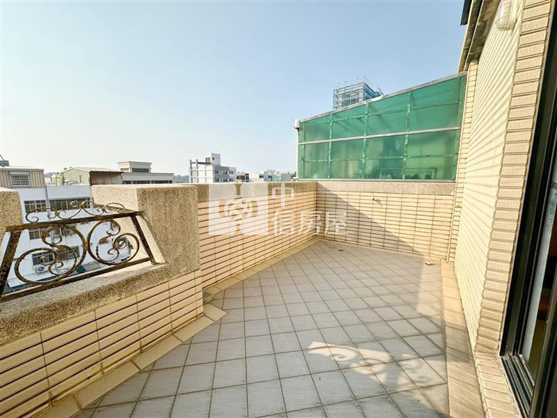 竹北寶晨帝苑2雙車美別墅房屋室內格局與周邊環境