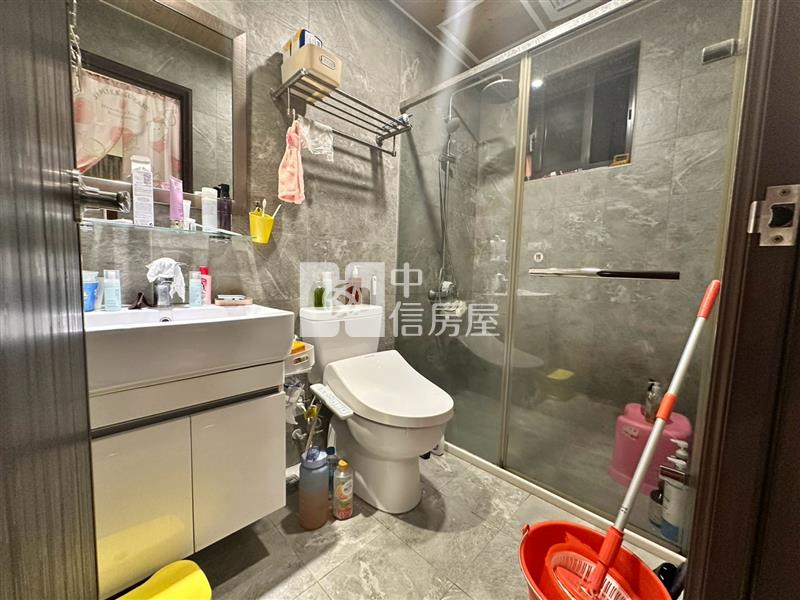 幼獅工業區旁5年屋美3房房屋室內格局與周邊環境