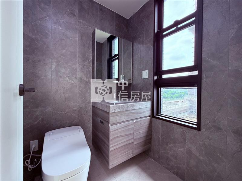 精晨Home Show兩房兩位平車房屋室內格局與周邊環境