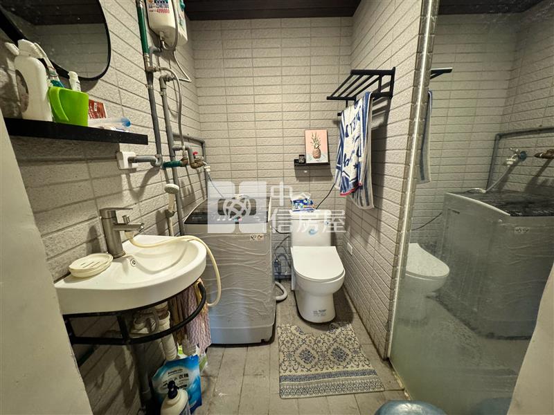 鼎藏大硯挑高店住房屋室內格局與周邊環境