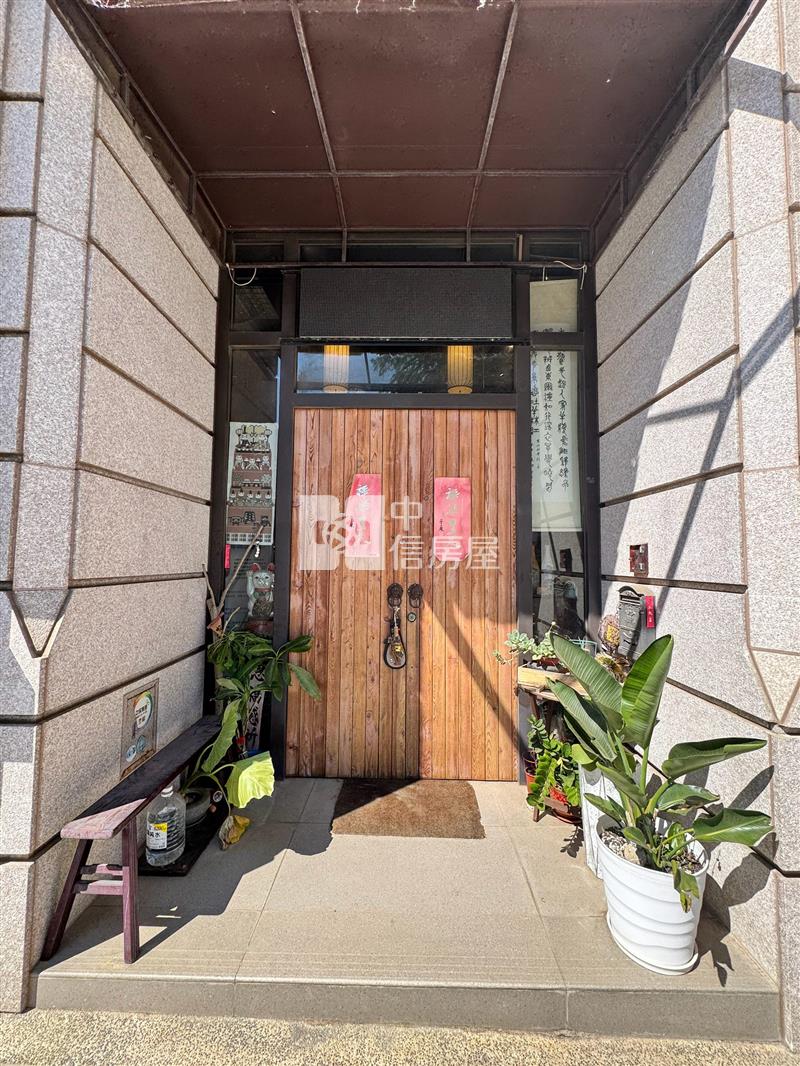 鼎藏大硯挑高店住房屋室內格局與周邊環境