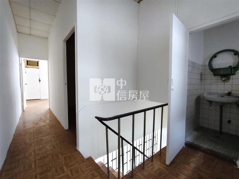 前鎮和義街打造夢想稀有透天店住房屋室內格局與周邊環境