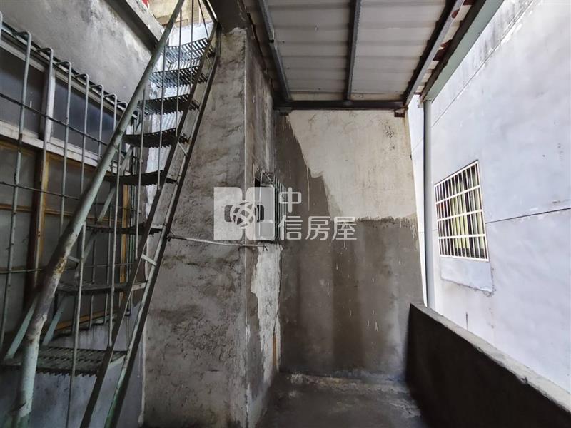 前鎮和義街打造夢想稀有透天店住房屋室內格局與周邊環境