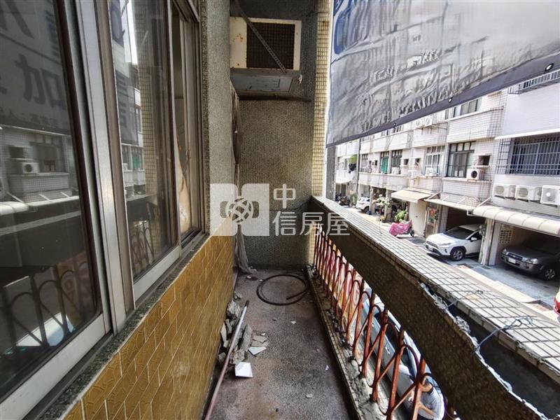前鎮和義街打造夢想稀有透天店住房屋室內格局與周邊環境