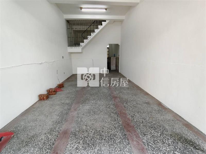前鎮和義街打造夢想稀有透天店住房屋室內格局與周邊環境
