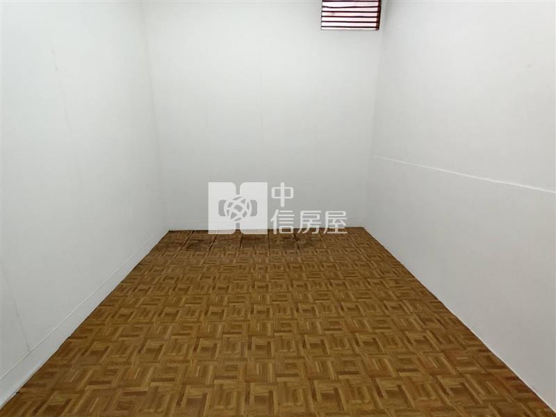 前鎮和義街打造夢想稀有透天店住房屋室內格局與周邊環境