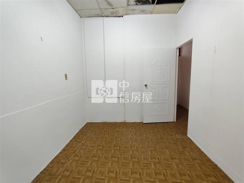 前鎮和義街打造夢想稀有透天店住房屋室內格局與周邊環境