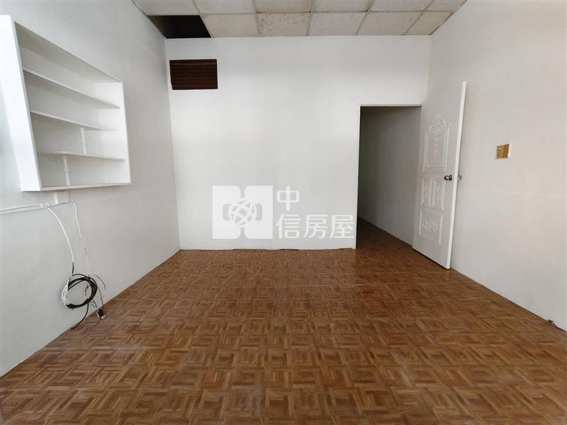 前鎮和義街打造夢想稀有透天店住房屋室內格局與周邊環境