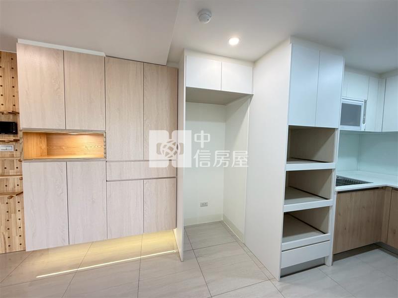 屏東向山學精美景觀兩房大平車房屋室內格局與周邊環境